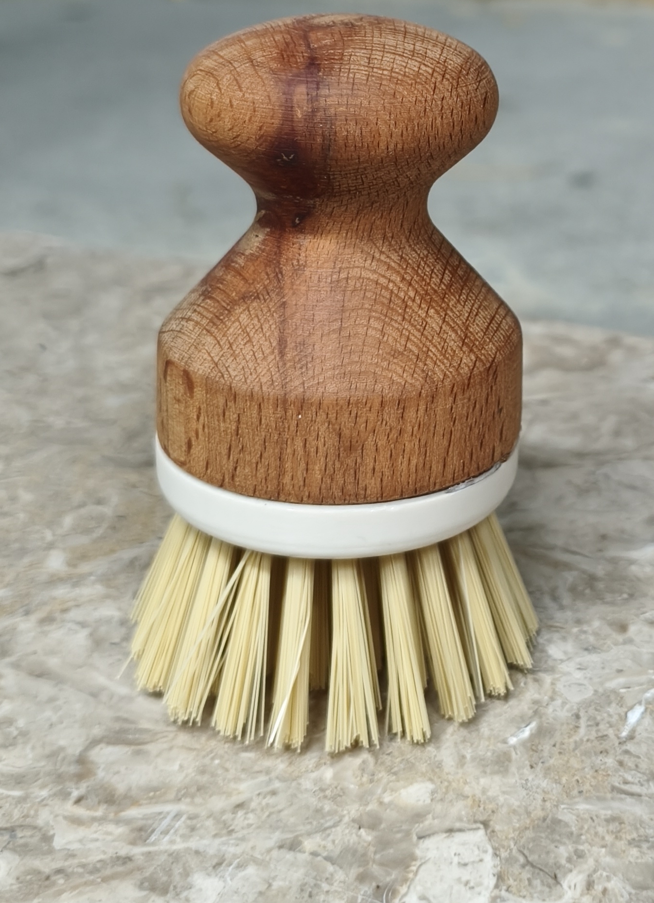 برس میوه شوی چوبی